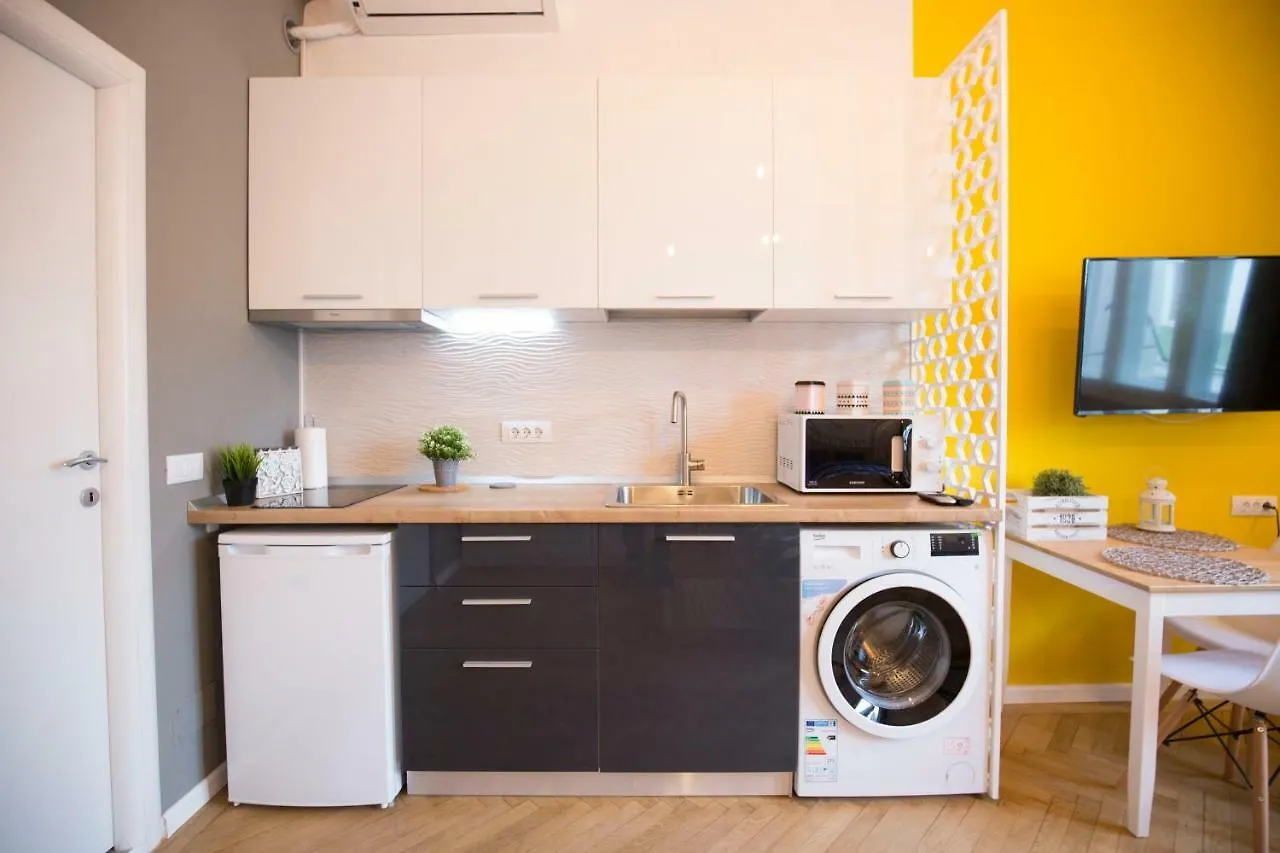 Central Chic Up Studio Бухарест Румыния