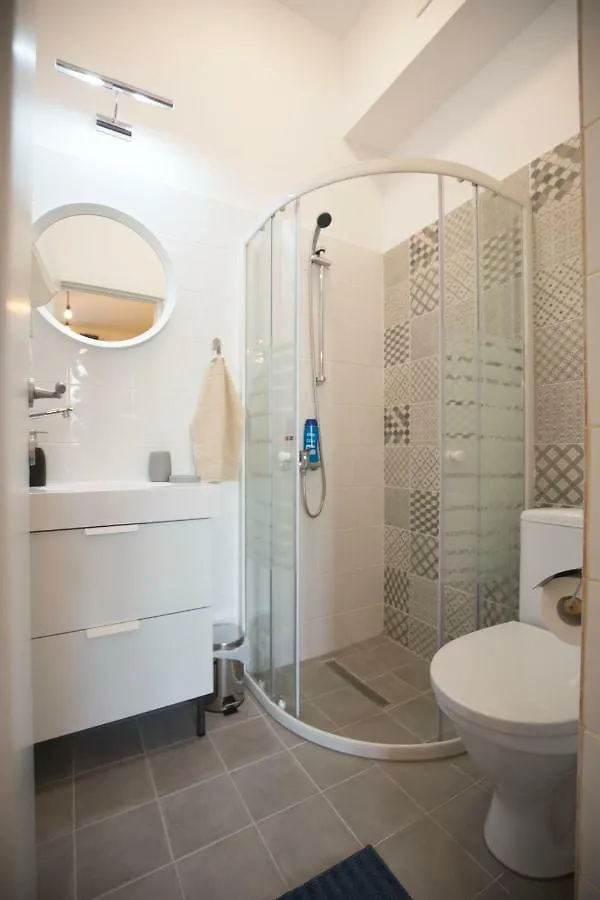 Central Chic Up Studio Бухарест Апартаменты